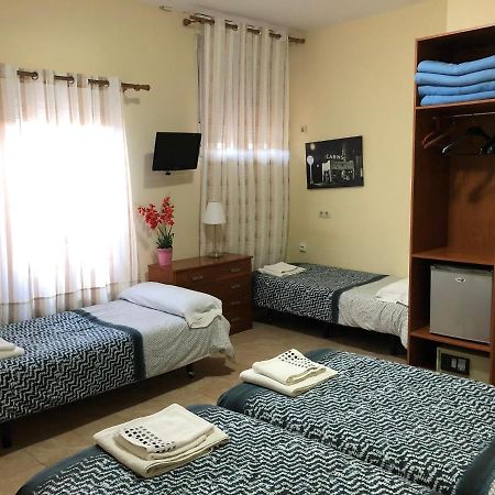 Hostal Tirso Plaza Мадрид Екстер'єр фото