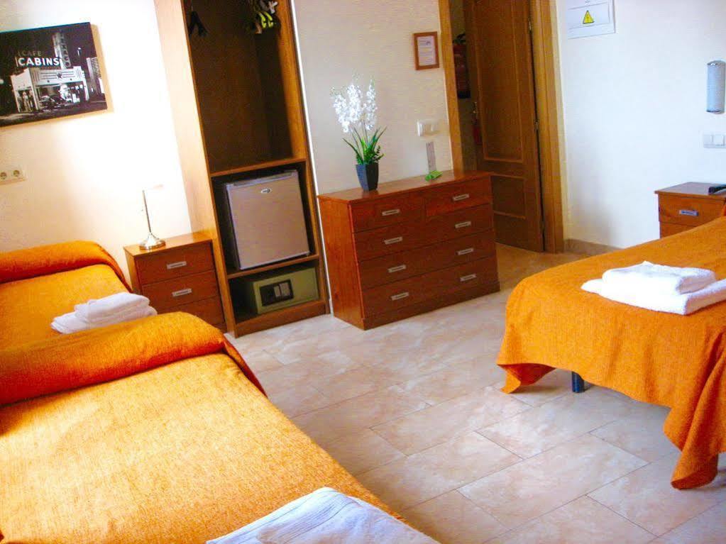 Hostal Tirso Plaza Мадрид Екстер'єр фото