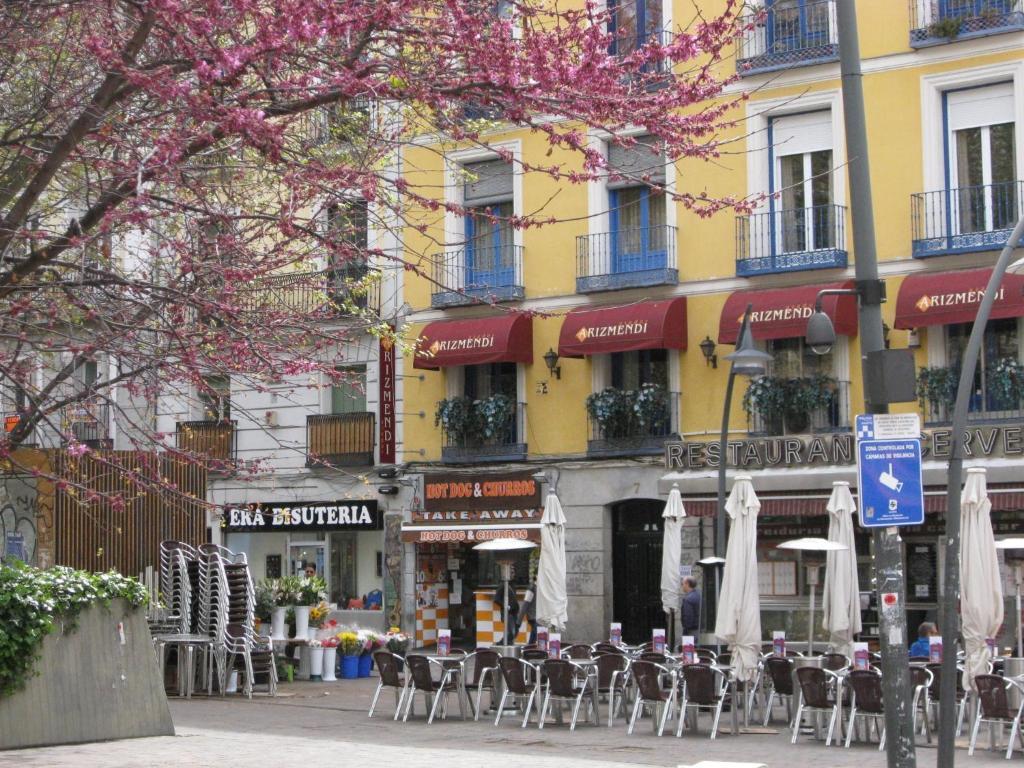 Hostal Tirso Plaza Мадрид Екстер'єр фото