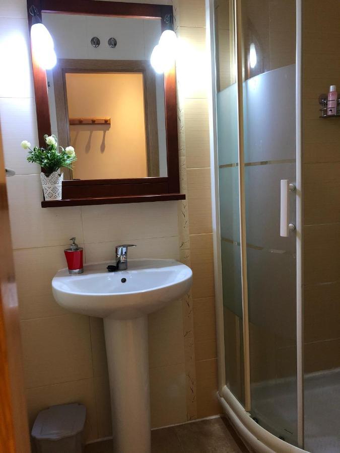 Hostal Tirso Plaza Мадрид Екстер'єр фото